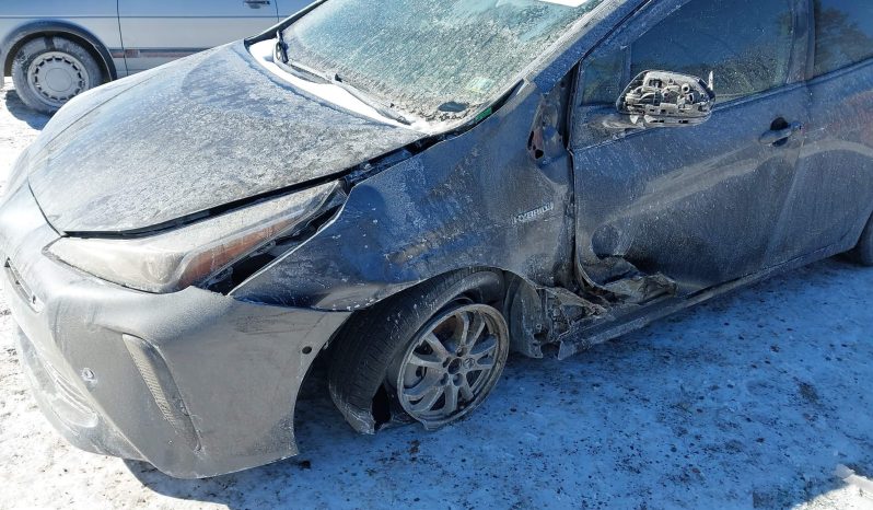 
								2019 Toyota Prius full									