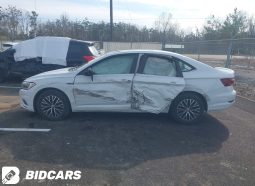 
										2019 Volkswagen Jetta full									