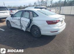 
										2019 Volkswagen Jetta full									