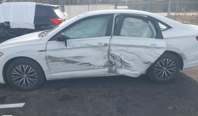 
								2019 Volkswagen Jetta full									