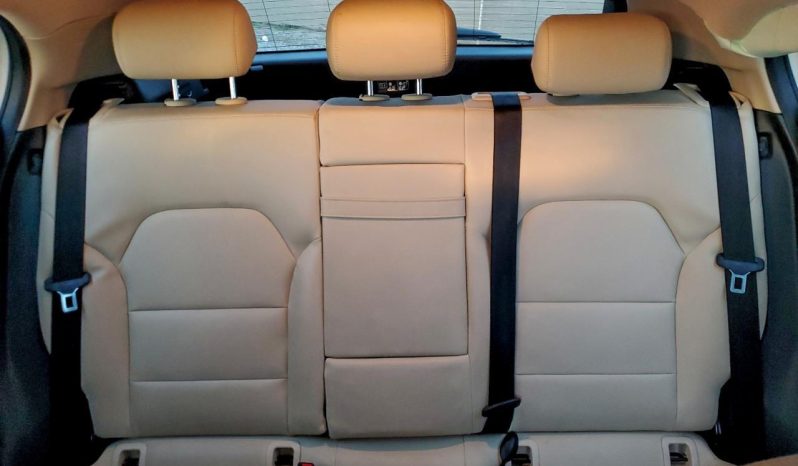 
								2020 Mercedes-Benz GLA-Class, 250 4Matic full									