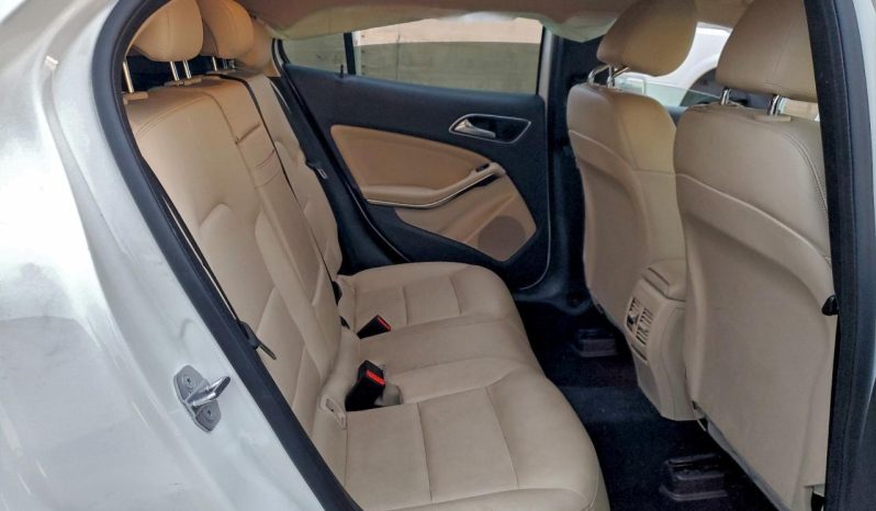 
								2020 Mercedes-Benz GLA-Class, 250 4Matic full									