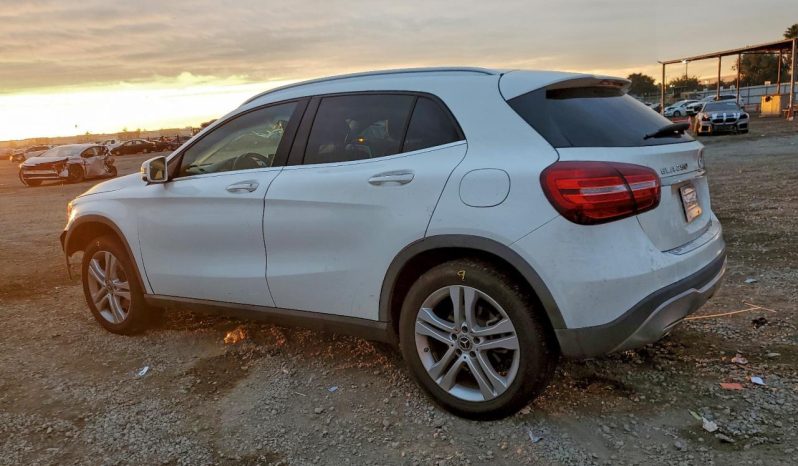
								2020 Mercedes-Benz GLA-Class, 250 4Matic full									