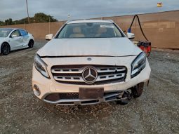 
										2020 Mercedes-Benz GLA-Class, 250 4Matic full									