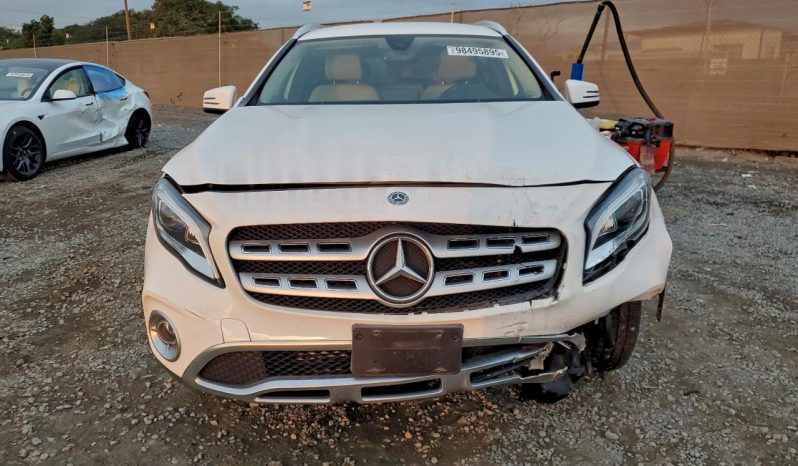 
								2020 Mercedes-Benz GLA-Class, 250 4Matic full									