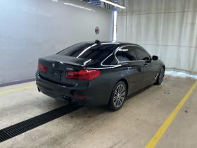 2018 BMW  530