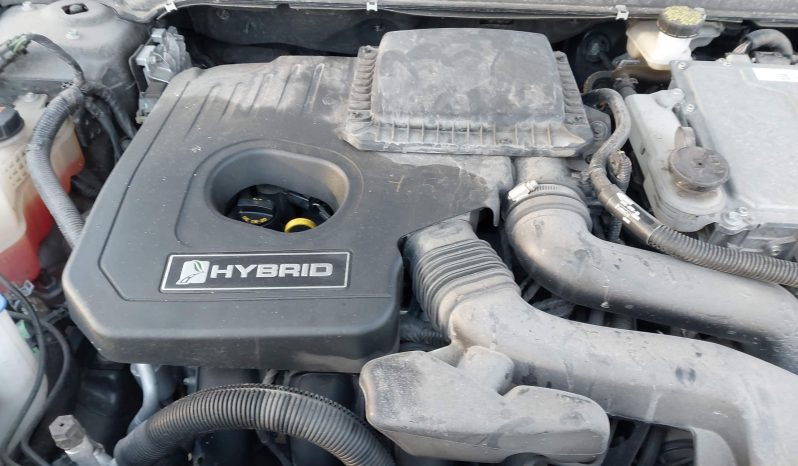 
								Ford Fusion Hybrid full									