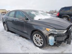 
										Ford Fusion Hybrid full									