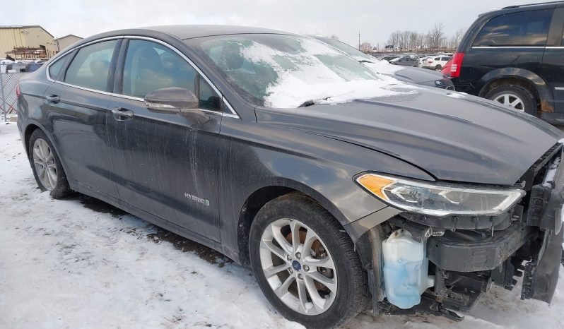 
								Ford Fusion Hybrid full									