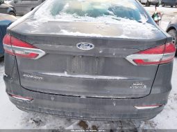 
										Ford Fusion Hybrid full									