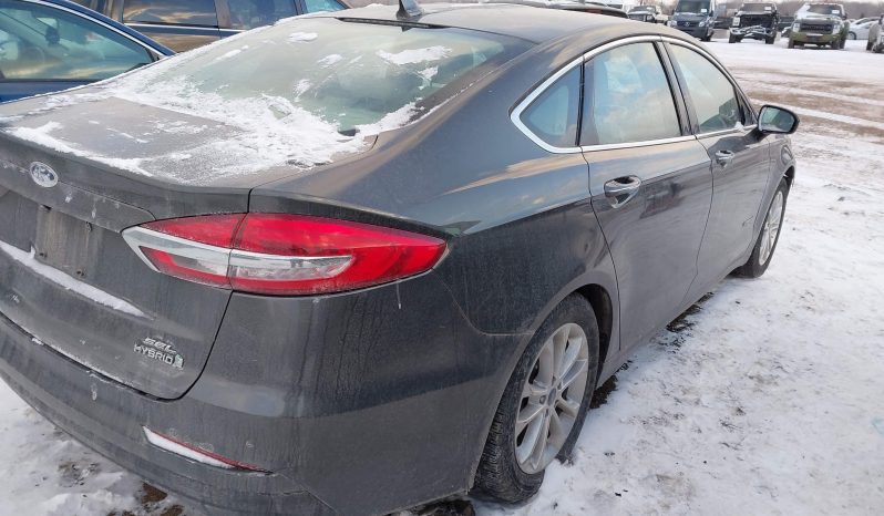 
								Ford Fusion Hybrid full									