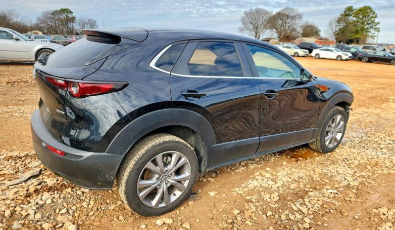 
								Mazda CX-30 full									