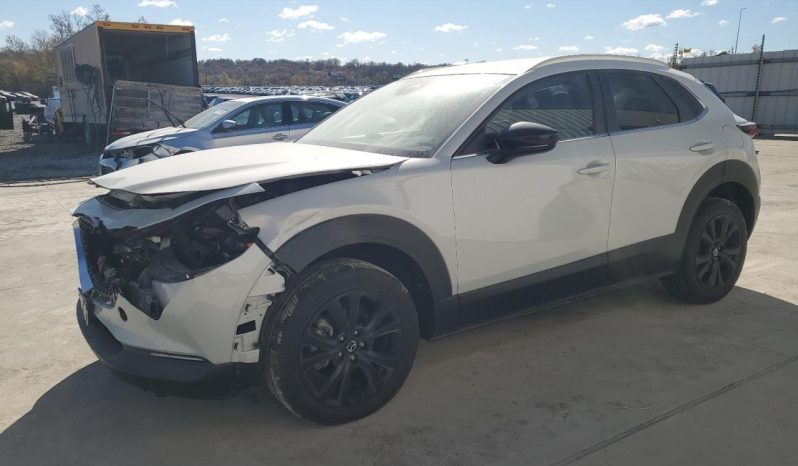 
								Mazda CX-30 full									