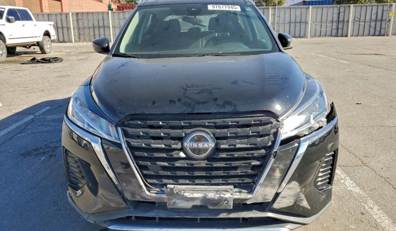 
								2024 Nissan Kicks full									