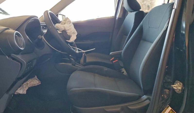 
								2024 Nissan Kicks full									