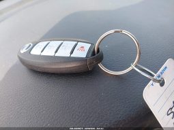 
										2019 Nissan Kicks full									