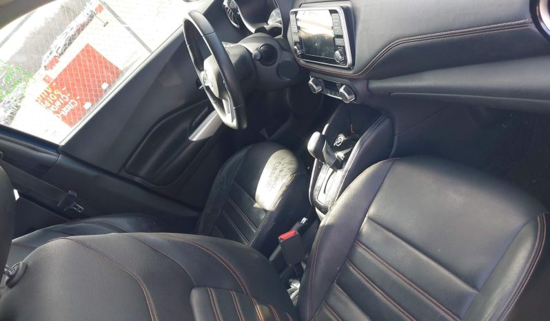 
								2019 Nissan Kicks full									