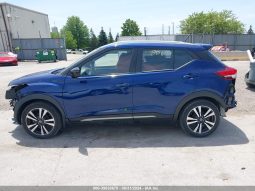 
										2019 Nissan Kicks full									