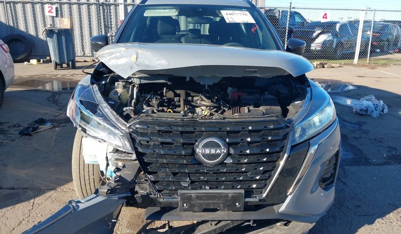 
								2024 Nissan Kicks full									