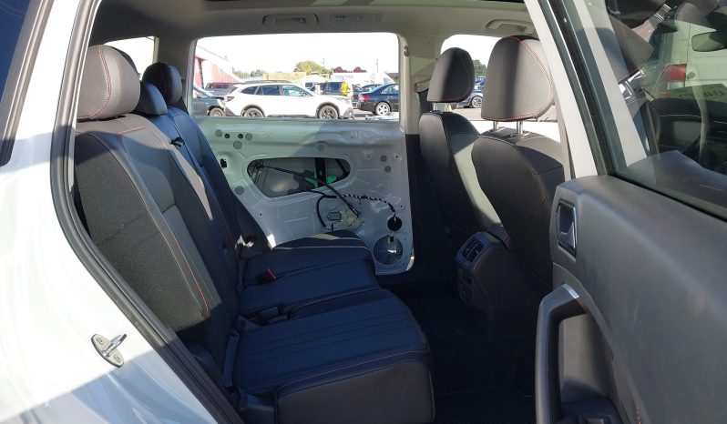 
								Volkswagen Tiguan full									