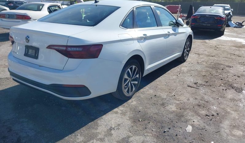 
								VOLKSWAGEN JETTA full									