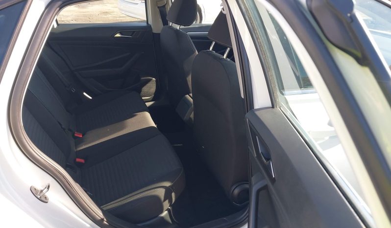 
								VOLKSWAGEN JETTA full									