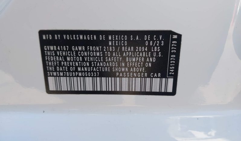 
								VOLKSWAGEN JETTA full									