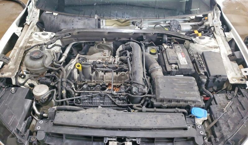 
								Volkswagen Jetta full									