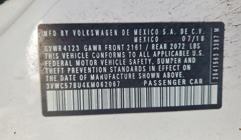 
								Volkswagen Jetta full									