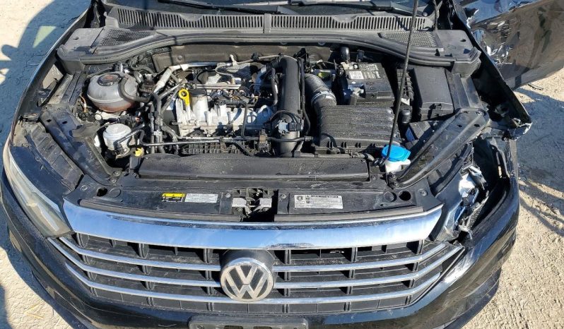 
								Volkswagen Jetta full									