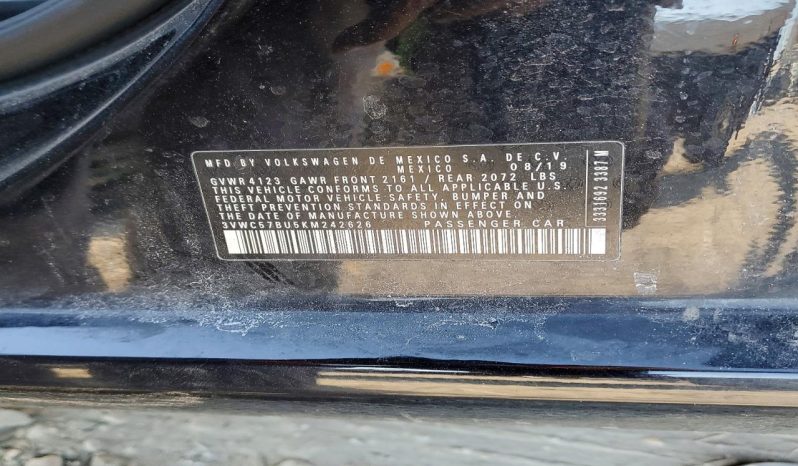 
								Volkswagen Jetta full									