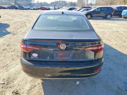 
										Volkswagen Jetta full									