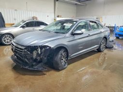 
										Volkswagen Jetta full									