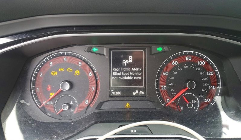 
								Volkswagen Jetta full									