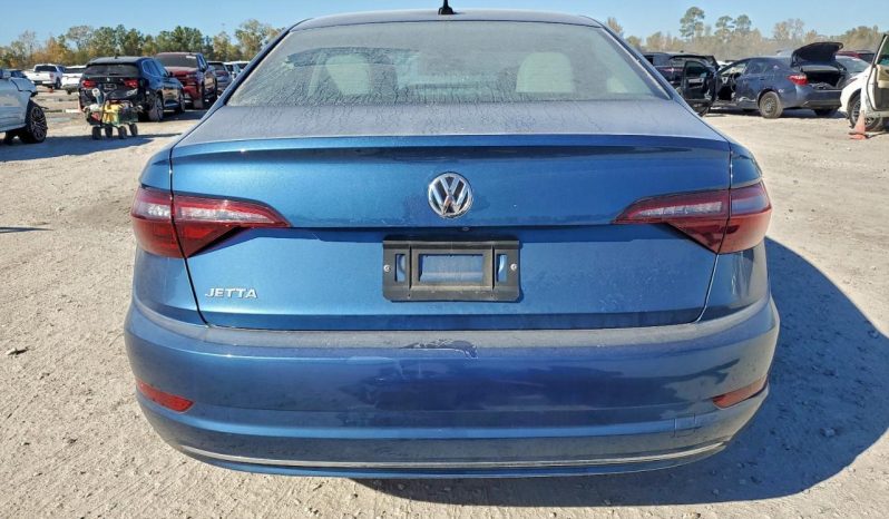 
								VOLKSWAGEN JETTA full									