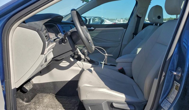 
								VOLKSWAGEN JETTA full									