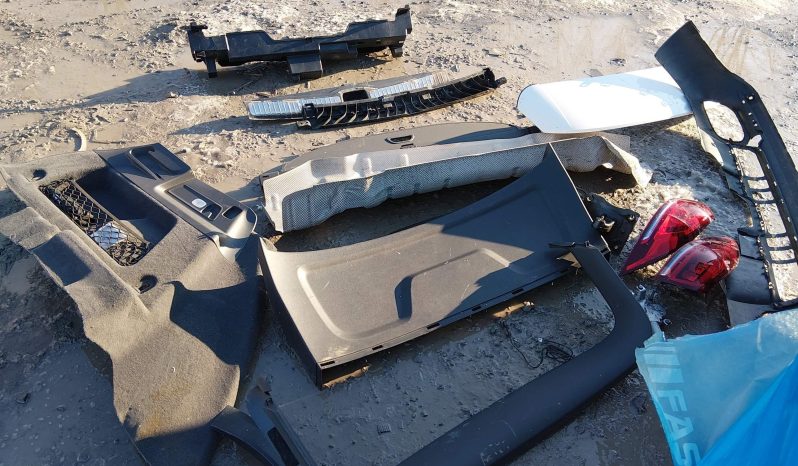 
								Mercedes-Benz GLE-Class full									