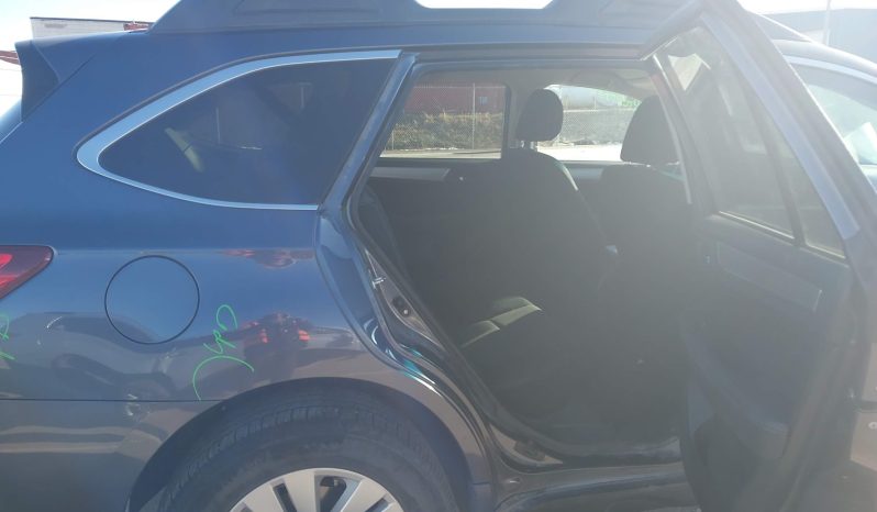 
								Subaru Outback full									