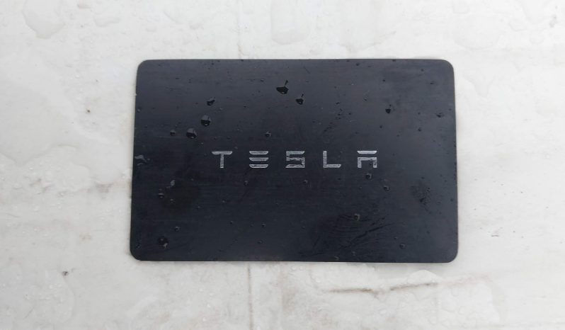 
								TESLA MODEL Y full									