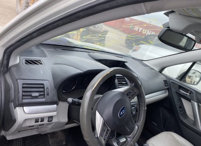 
								SUBARU Forester 2015 full									