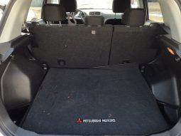 
										Mitsubishi Outlander Sport full									