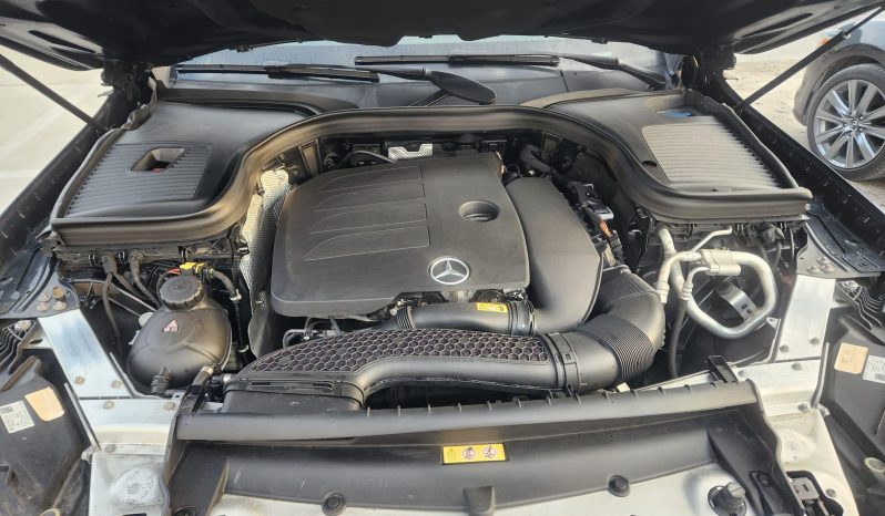 
								MERCEDES-BENZ GLC 300 full									