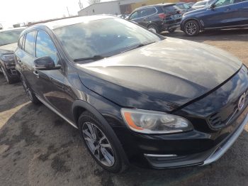 VOLVO V60 2015