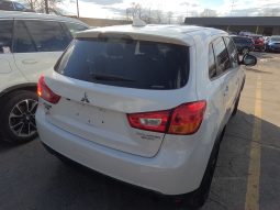 
										Mitsubishi Outlander Sport full									