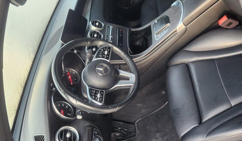 
								MERCEDES-BENZ GLC 300 full									