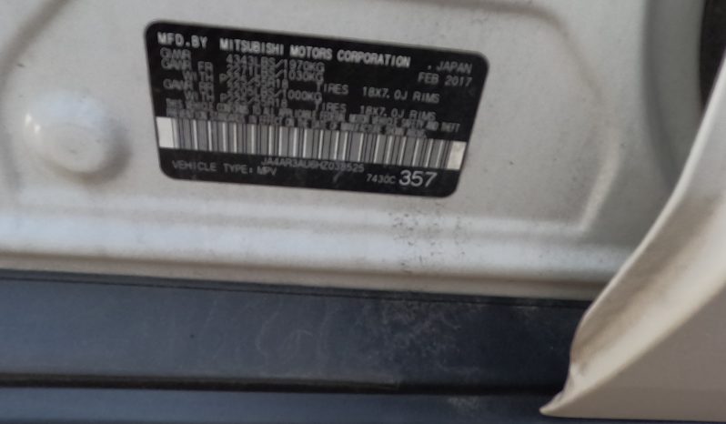 
								Mitsubishi Outlander Sport full									