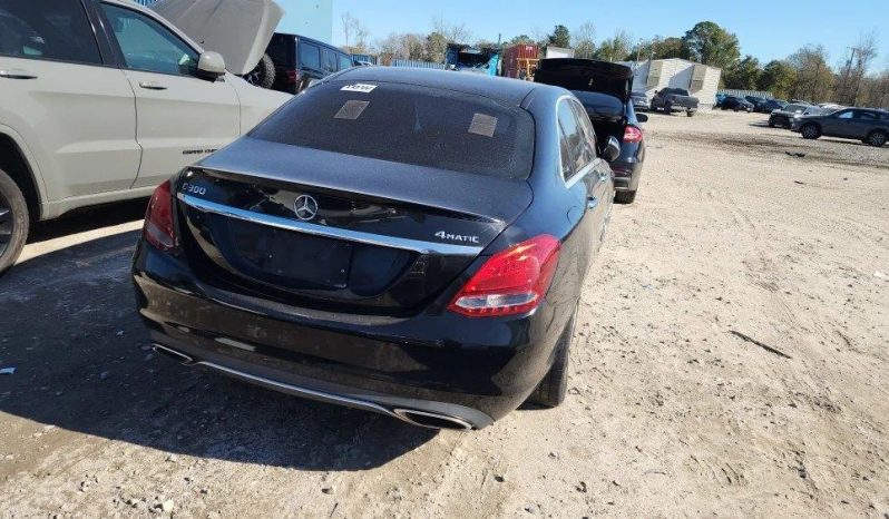 
								MERCEDES-BENZ C300 full									