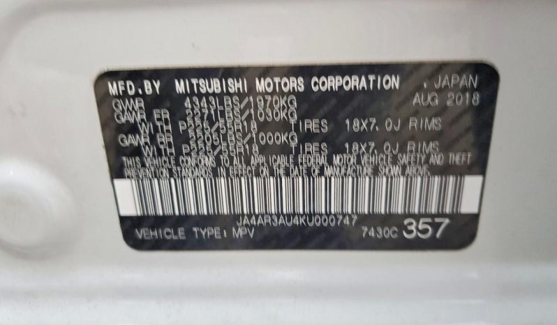 
								Mitsubishi Outlander full									