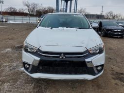 
										Mitsubishi Outlander full									