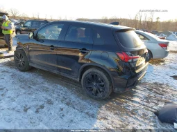 
										Mitsubishi Outlander Sport full									